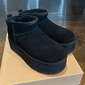 UGGS ULTRA MINI
